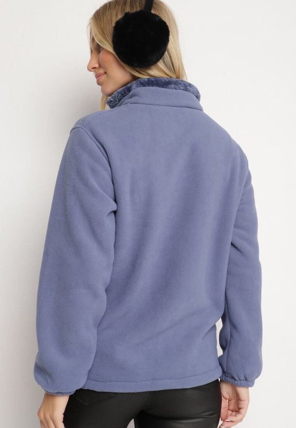 Born2be - Niebieski Klasyczny Polar ze Ściągaczami przy Rękawach Paradi. Okazja: na spacer, na co dzień. Kolor: niebieski. Materiał: polar. Długość rękawa: długi rękaw. Długość: długie. Styl: klasyczny