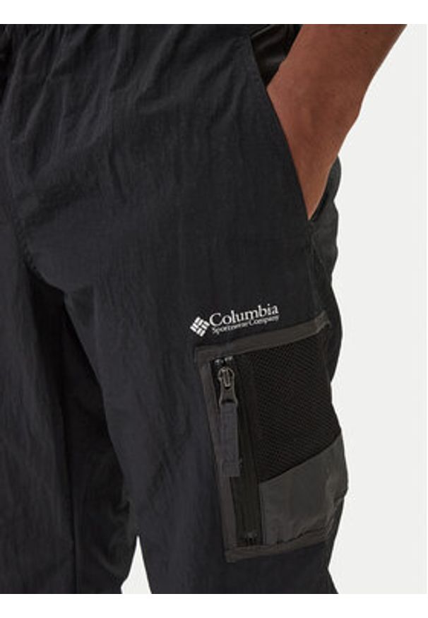 columbia - Columbia Spodnie outdoor Challenger™ 2071561 Czarny Regular Fit. Kolor: czarny. Materiał: syntetyk. Sport: outdoor