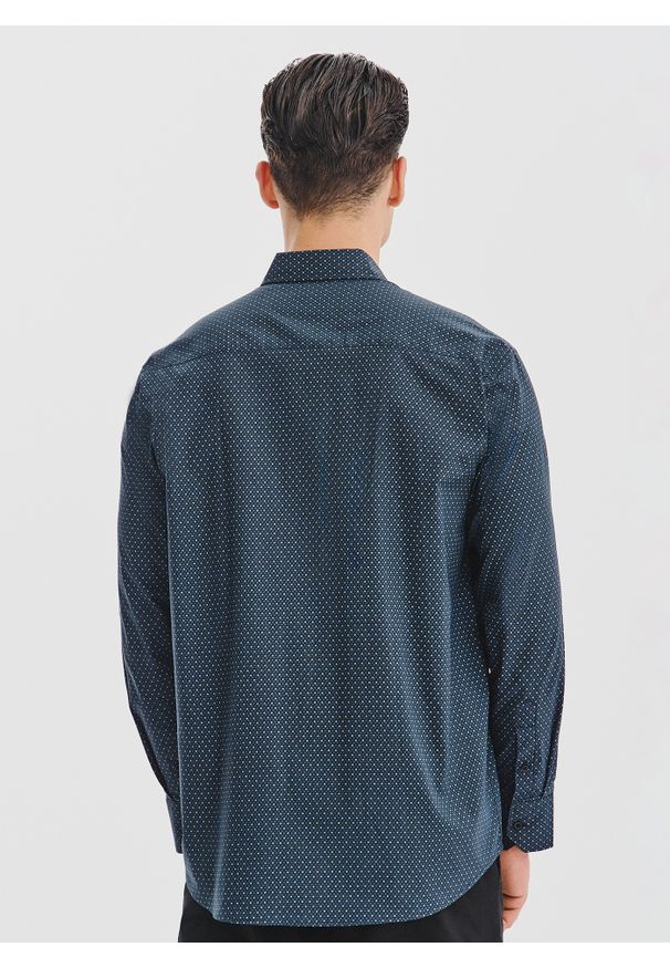 Pako Lorente - PAKO LORENTE - Czarna koszula męska wzór geometryczny. Kolor: czarny. Materiał: bawełna. Długość rękawa: długi rękaw. Długość: długie. Wzór: geometria. Sezon: jesień