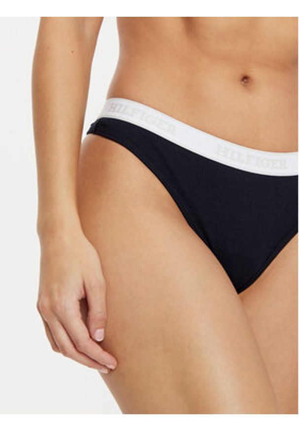 TOMMY HILFIGER - Tommy Hilfiger Stringi UW0UW05539 Granatowy. Kolor: niebieski. Materiał: syntetyk