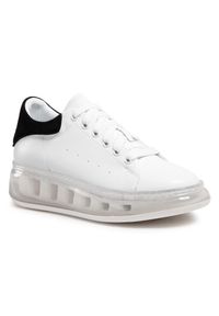 Sneakersy Baldaccini. Kolor: biały. Materiał: zamsz #1