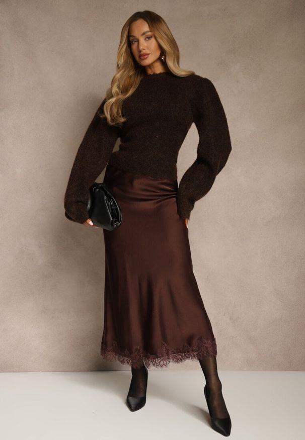 Renee - Brązowa Spódnica z Satyny Zdobiona Koronką Marefera. Okazja: na co dzień. Kolor: brązowy. Materiał: satyna, koronka. Wzór: koronka, aplikacja. Styl: casual