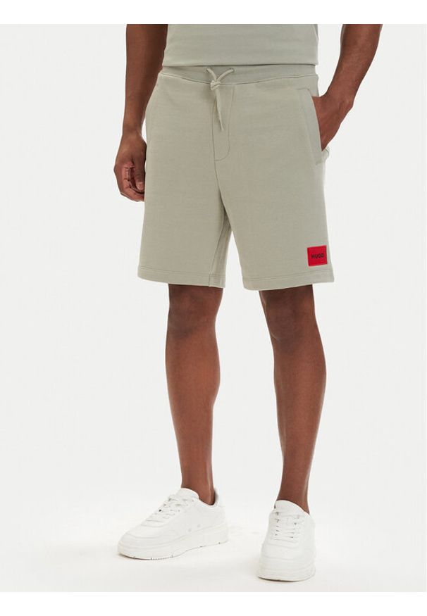 Hugo - HUGO Szorty sportowe Diz222 50466196 Zielony jasny Regular Fit. Kolor: zielony. Materiał: bawełna. Styl: sportowy