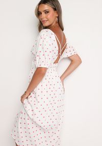 Born2be - Biała Rozkloszowana Sukienka z Odkrytymi Plecami i Gumką w Talii Vendrea. Okazja: na spacer. Typ kołnierza: dekolt w kształcie V. Kolor: biały. Materiał: bawełna. Długość rękawa: krótki rękaw. Sezon: lato. Styl: wizytowy, elegancki #3