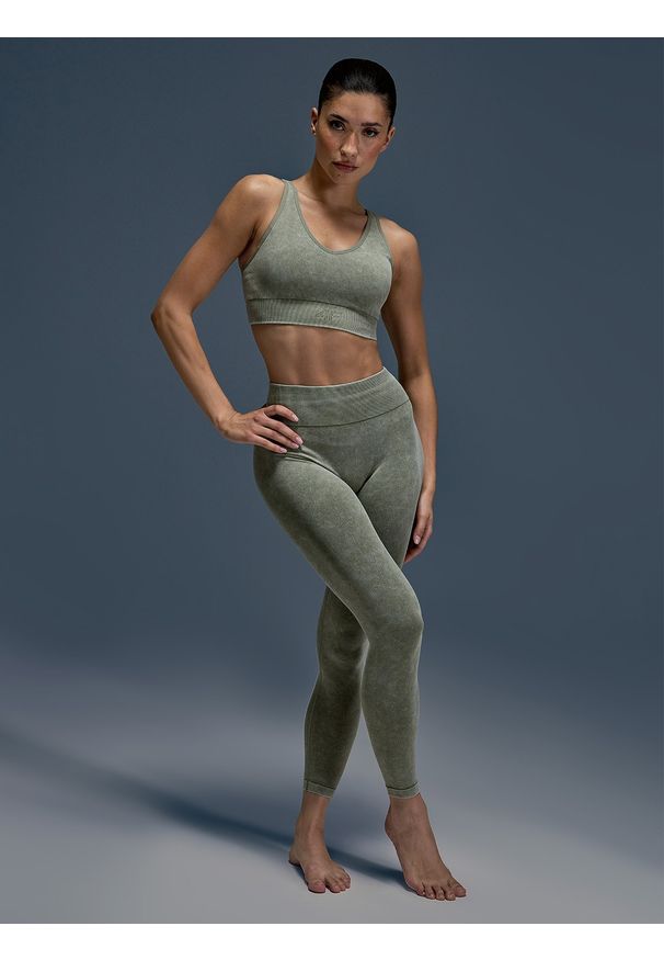 4f - 4F Legginsy do jogi i pilatesu bezszwowe damskie - zielone XS/S. Stan: podwyższony. Kolor: zielony. Materiał: włókno, materiał. Długość: długie. Wzór: ze splotem. Sport: joga i pilates