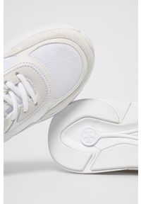 Tory Burch Buty kolor biały na platformie. Nosek buta: okrągły. Zapięcie: sznurówki. Kolor: biały. Materiał: skóra, guma. Obcas: na platformie