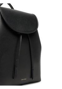 Calvin Klein Plecak Foil Logo Flap Backpack LV04F3297G Czarny. Kolor: czarny. Materiał: skóra #4