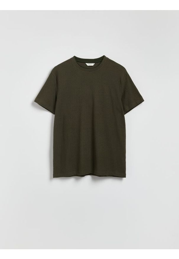 Reserved - Strukturalny t-shirt comfort fit - ciemnozielony. Kolor: zielony. Materiał: bawełna, dzianina