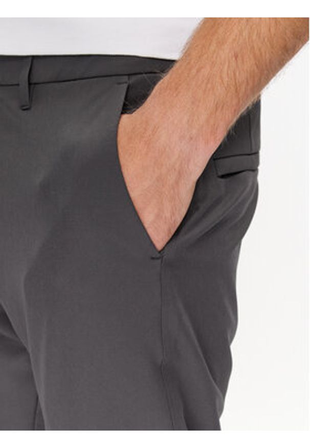 BOSS - Boss Chinosy T_Commuter 50495497 Szary Slim Fit. Kolor: szary. Materiał: syntetyk
