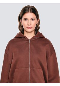Big-Star - Bluza damska rozpinana z kapturem brązowa Marta 804. Typ kołnierza: kaptur. Kolor: brązowy. Materiał: dzianina, materiał. Wzór: haft #3