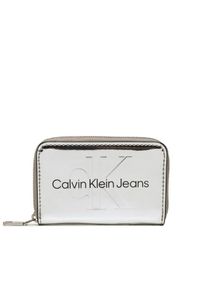 Calvin Klein Jeans Mały Portfel Damski Sculpted Med Zip Around K60K610405 Srebrny. Kolor: srebrny. Materiał: skóra