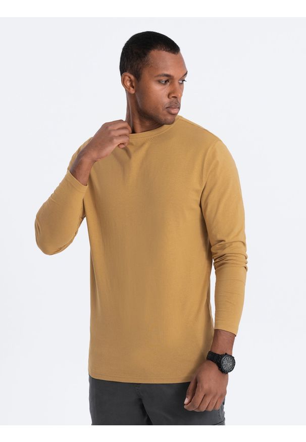 Ombre Clothing - Męski longsleeve BASIC z okrągłym dekoltem - musztardowy V10 - Rozmiar: XXL. Kolor: żółty. Materiał: materiał, bawełna. Długość rękawa: długi rękaw. Wzór: gładki, jednolity. Styl: klasyczny