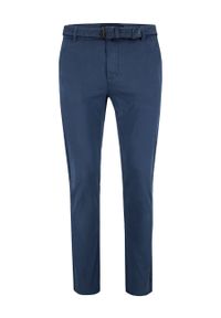 Volcano - Niebieskie spodnie męskie chinosy z paskiem R-LUCKY. Kolor: szary, niebieski, wielokolorowy. Materiał: bawełna, elastan, materiał, skóra. Styl: klasyczny