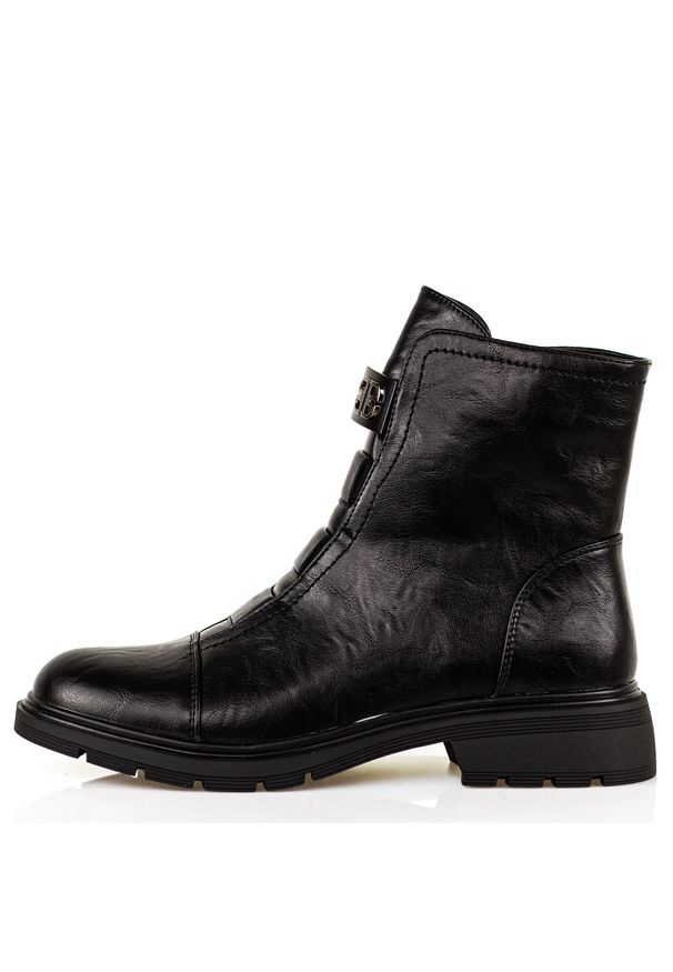 Czarne botki damskie M.Daszyński 2501-9. Okazja: na co dzień. Nosek buta: okrągły. Zapięcie: zamek. Kolor: czarny. Wzór: aplikacja. Materiał: skóra. Sezon: zima, jesień. Obcas: na obcasie. Styl: casual, elegancki