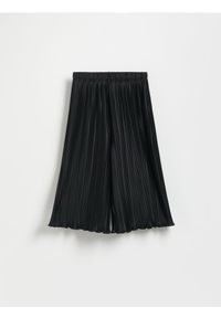 Reserved - Plisowane spodnie kuloty - czarny. Kolor: czarny. Materiał: dzianina #1