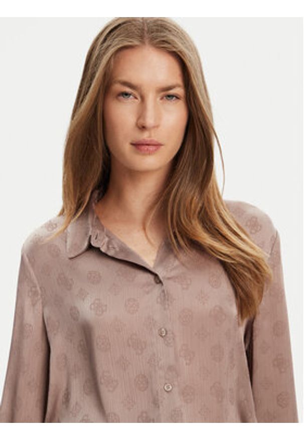 Guess Koszula W5YH1A WHCR2 Beżowy Regular Fit. Kolor: beżowy. Materiał: syntetyk