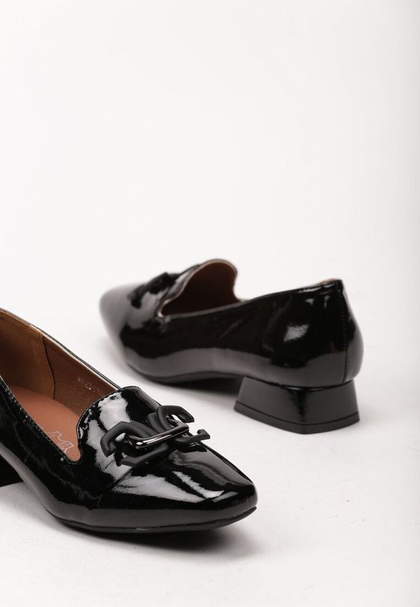 Renee - Czarne Czółenka o Lakierowanym Połysku i ze Skórzaną Wkładką na Obcasie Baeloria. Kolor: czarny. Materiał: lakier, skóra. Obcas: na obcasie. Styl: elegancki. Wysokość obcasa: średni