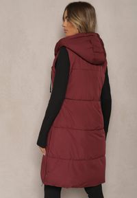 Renee - Bordowa Kamizelka Pikowana Wykończona Kapturem i Sznurkami Quinaria. Okazja: na co dzień. Kolor: czerwony. Materiał: jeans. Styl: sportowy, elegancki, casual #4