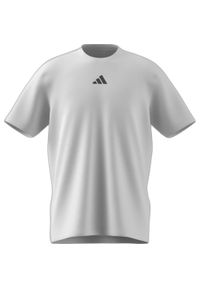 Adidas - Koszulka adidas Climacool Progress Over Perfection Training Graphic. Kolor: biały. Technologia: ClimaCool (Adidas). Sport: fitness