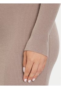 Guess Sukienka dzianinowa V5BK02 Z3JD2 Różowy Slim Fit. Kolor: różowy. Materiał: syntetyk #4