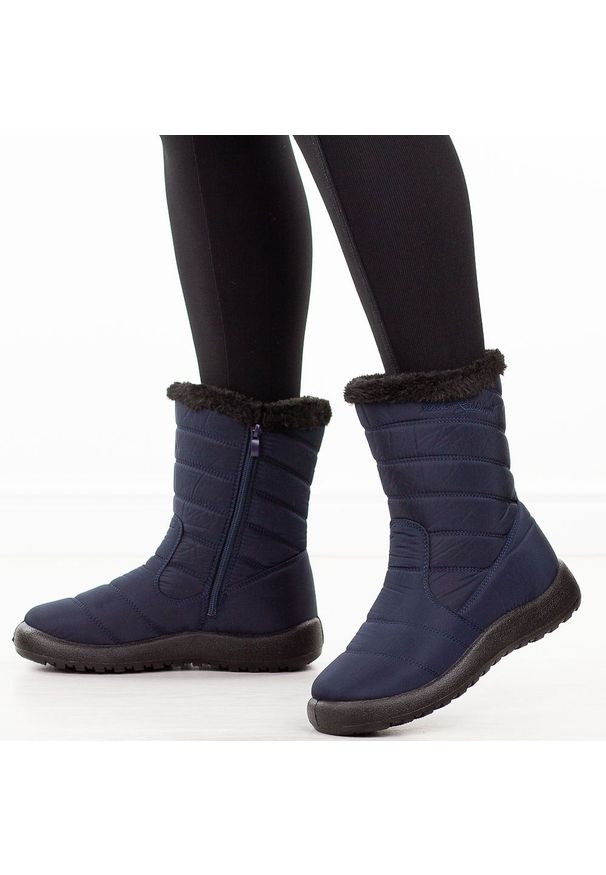 Granatowe zimowe wodoodporne śniegowce damskie Jezzi 74839-2. Okazja: na spacer. Kolor: niebieski. Materiał: tkanina. Szerokość cholewki: normalna. Sezon: zima. Styl: elegancki, klasyczny