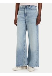 Guess Jeansy W6GA82 D0697 Niebieski jasny Relaxed Fit. Kolor: niebieski #1