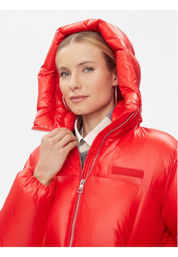 TOMMY HILFIGER - Tommy Hilfiger Kurtka puchowa New York Gloss WW0WW40836 Czerwony Relaxed Fit. Kolor: czerwony. Materiał: syntetyk
