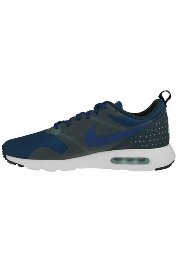 Buty do chodzenia męskie Nike Air Max Tavas. Zapięcie: sznurówki. Kolor: wielokolorowy. Materiał: materiał, syntetyk, tkanina. Szerokość cholewki: normalna. Model: Nike Air Max. Sport: turystyka piesza