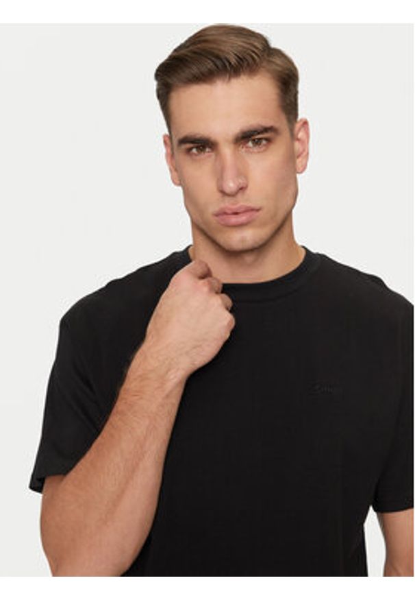 Schott NYC T-Shirt TSCLIFF1 Czarny Regular Fit. Kolor: czarny. Materiał: bawełna