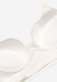 Renee - Biały Biustonosz Miseczka B Push Up na Ramiączkach z Regulacją Wykończony z Tyłu Regulowany Paskiem Molaria. Kolor: biały. Rodzaj stanika: push-up. Wzór: jednolity #3