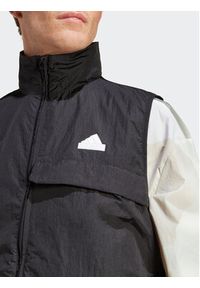 Adidas - adidas Kamizelka Unisex City Escape IN3701 Czarny Loose Fit. Kolor: czarny. Materiał: syntetyk #4