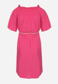 Born2be - Fuksjowa Sukienka z Wiskozą Bawełną Hiszpańskim Dekoltem i Sznurkiem Lilarenne. Okazja: na co dzień. Kolor: różowy. Materiał: bawełna, wiskoza. Sezon: lato. Styl: casual, elegancki #7