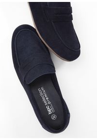 bonprix - Półbuty loafersy skórzane. Zapięcie: bez zapięcia. Kolor: niebieski. Materiał: skóra #3