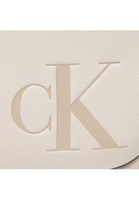 Calvin Klein Jeans Torebka Sculpted Camera Bagi8 Mono K60K610065 Beżowy. Kolor: beżowy. Materiał: skórzane #4