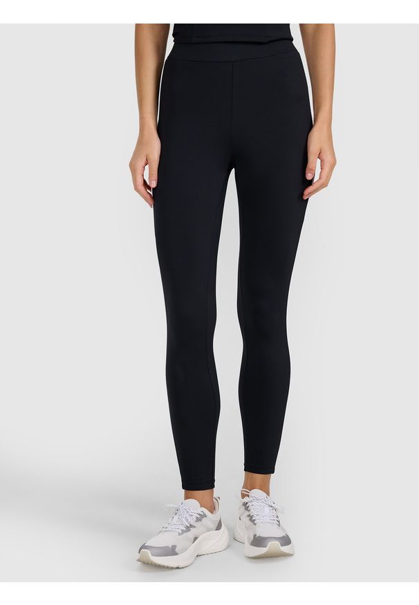4f - 4F Legginsy dzianinowe damskie - czarne S. Okazja: na co dzień. Kolor: czarny. Materiał: dzianina. Wzór: gładki, ze splotem. Styl: casual