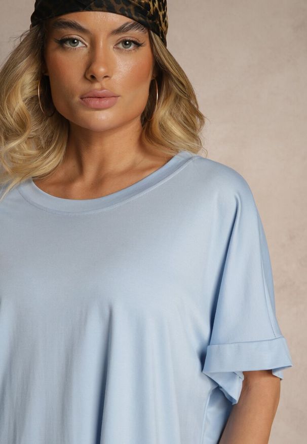 Renee - Niebieski T-shirt z Wiskozą o Fasonie Nietoperza Tanalitha. Okazja: na co dzień. Kolor: niebieski. Materiał: wiskoza. Styl: casual