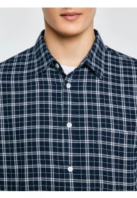Big-Star - Koszula męska flanelowa w kratę granatowa Meridenisoni 403. Typ kołnierza: kołnierzyk klasyczny. Kolor: niebieski. Wzór: kratka. Styl: klasyczny #2