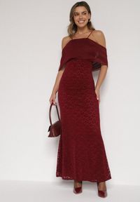 Born2be - Bordowa Asymetryczna Sukienka z Falbaną Nawedina. Kolor: czerwony. Materiał: poliester. Typ sukienki: asymetryczne #6