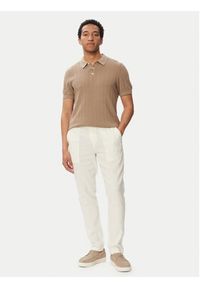 TOMMY HILFIGER - Tommy Hilfiger Chinosy Harlem MW0MW42336 Kremowy Regular Fit. Kolor: kremowy. Materiał: len #5