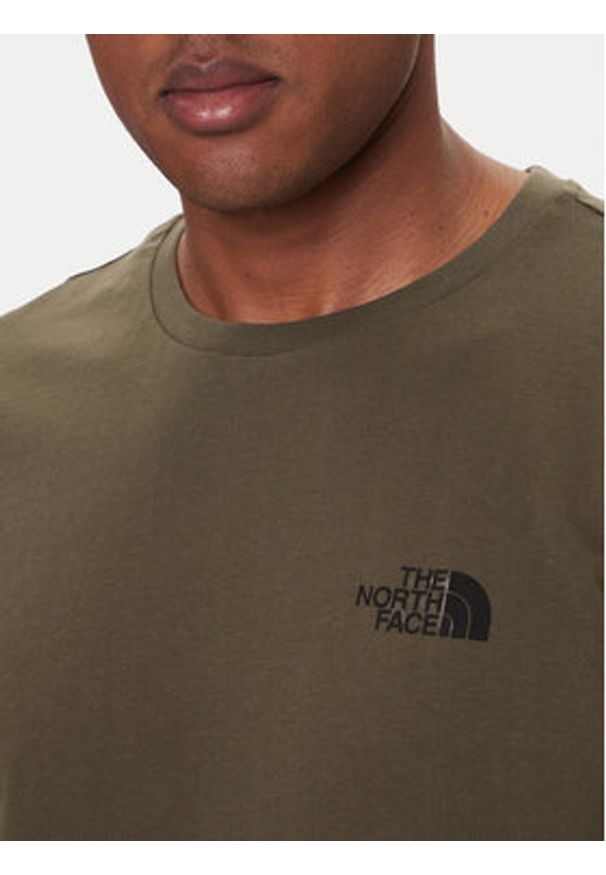 The North Face T-Shirt Box Nse Edge Of Light NF0A8E3H Zielony Regular Fit. Kolor: zielony. Materiał: bawełna