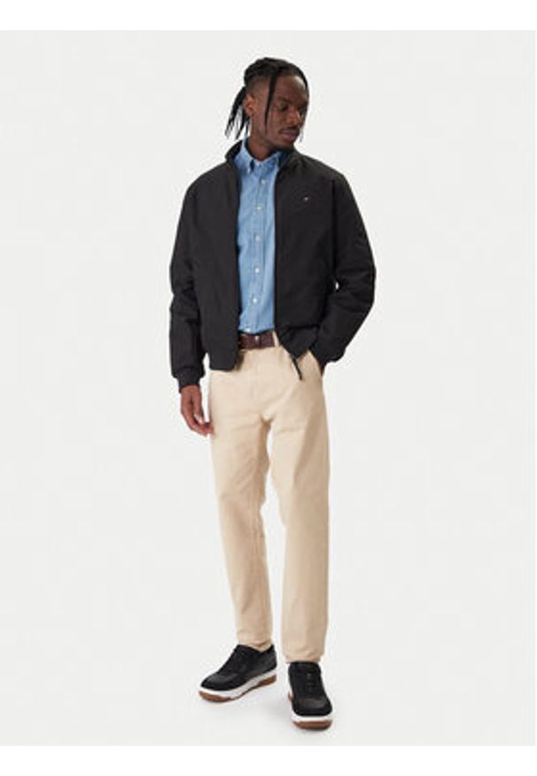 TOMMY HILFIGER - Tommy Hilfiger Kurtka przejściowa Harrington MW0MW37647 Czarny Regular Fit. Kolor: czarny. Materiał: syntetyk