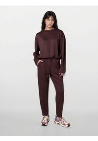 Sinsay - Spodnie cygaretki z dzianiny scuba - brązowy. Kolor: brązowy. Materiał: dzianina #1