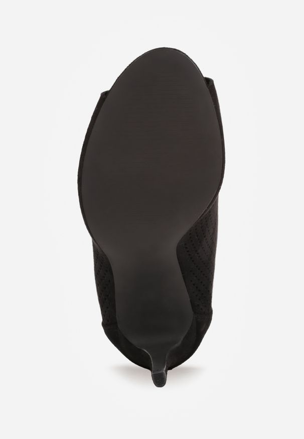 Renee - Czarne Ażurowe Sandały Vices na Szpilce Selanna. Okazja: na spotkanie biznesowe. Kolor: czarny. Wzór: ażurowy. Sezon: lato. Obcas: na szpilce. Styl: biznesowy, elegancki. Wysokość obcasa: średni