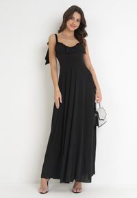 Born2be - Czarna Rozkloszowana Sukienka Maxi z Wiązanymi Ramiączkami Lisija. Kolor: czarny. Długość rękawa: na ramiączkach. Styl: elegancki. Długość: maxi #3