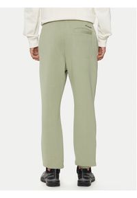 columbia - Columbia Spodnie dresowe Meridian Creek™ 2105861 Zielony Regular Fit. Kolor: zielony. Materiał: syntetyk #4
