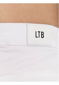 LTB Szorty jeansowe Layla 60589 14876 Biały Regular Fit. Kolor: biały. Materiał: bawełna