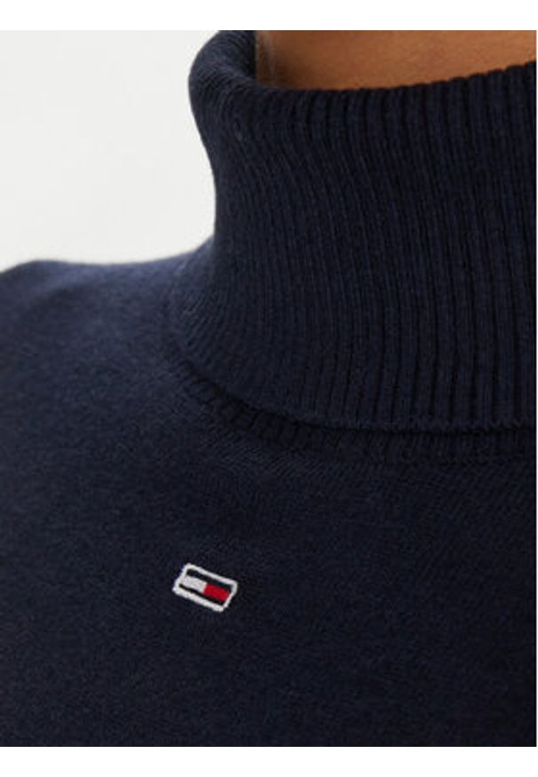 Tommy Jeans Golf Essential DW0DW19686 Granatowy Regular Fit. Typ kołnierza: golf. Kolor: niebieski. Materiał: wiskoza, bawełna