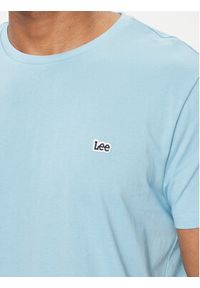 Lee T-Shirt Patch 112349083 Niebieski Regular Fit. Kolor: niebieski. Materiał: bawełna