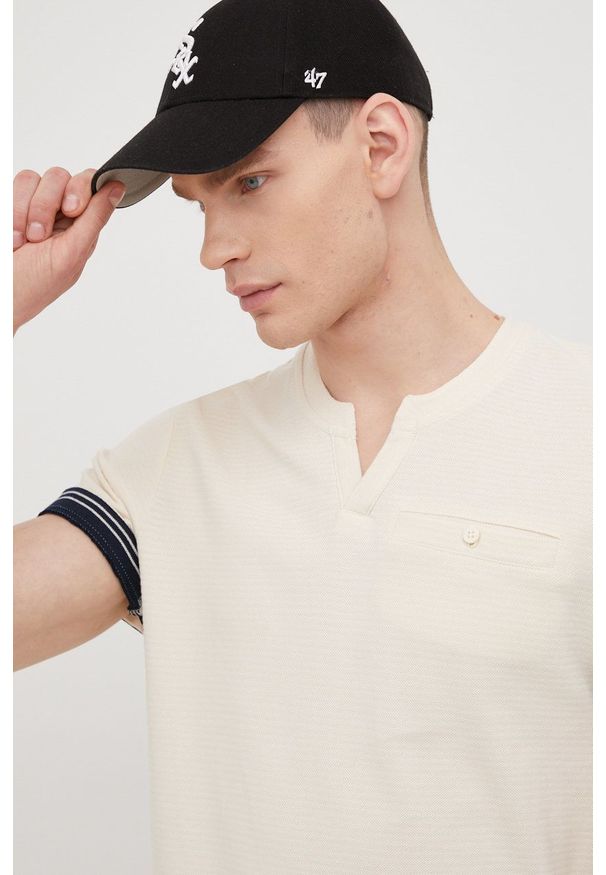 Tom Tailor t-shirt bawełniany kolor beżowy gładki. Kolor: beżowy. Materiał: bawełna. Wzór: gładki