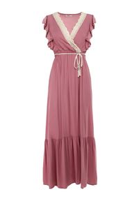 Born2be - Różowa Sukienka Lasthusa. Kolor: różowy. Materiał: koronka. Długość rękawa: bez rękawów. Sezon: lato. Typ sukienki: kopertowe. Styl: boho, wakacyjny. Długość: mini #3